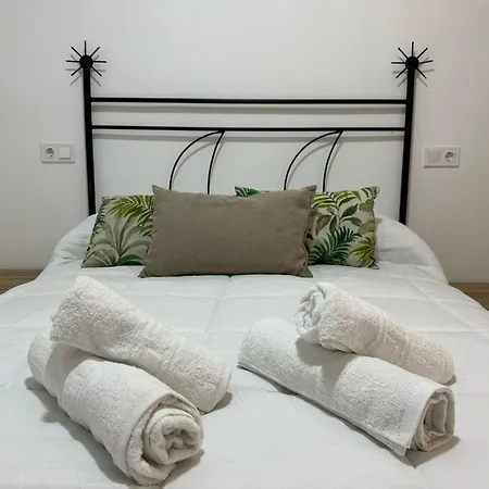 Almagro Lopez 公寓